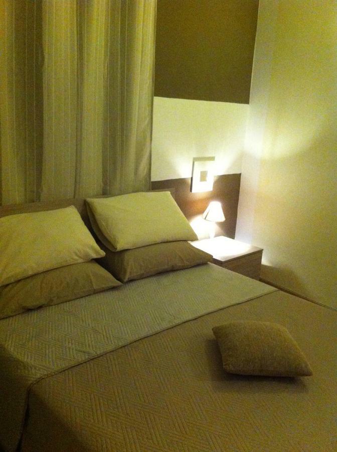 Residenza Serena B&B -Centro Storico Мантуя Экстерьер фото