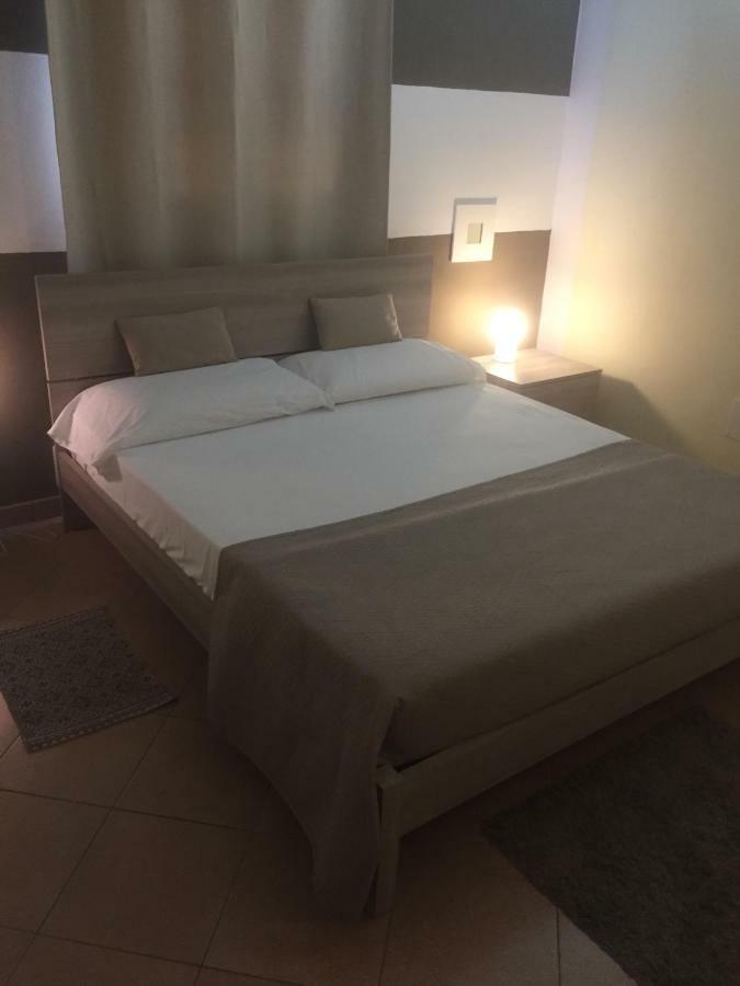 Residenza Serena B&B -Centro Storico Мантуя Экстерьер фото